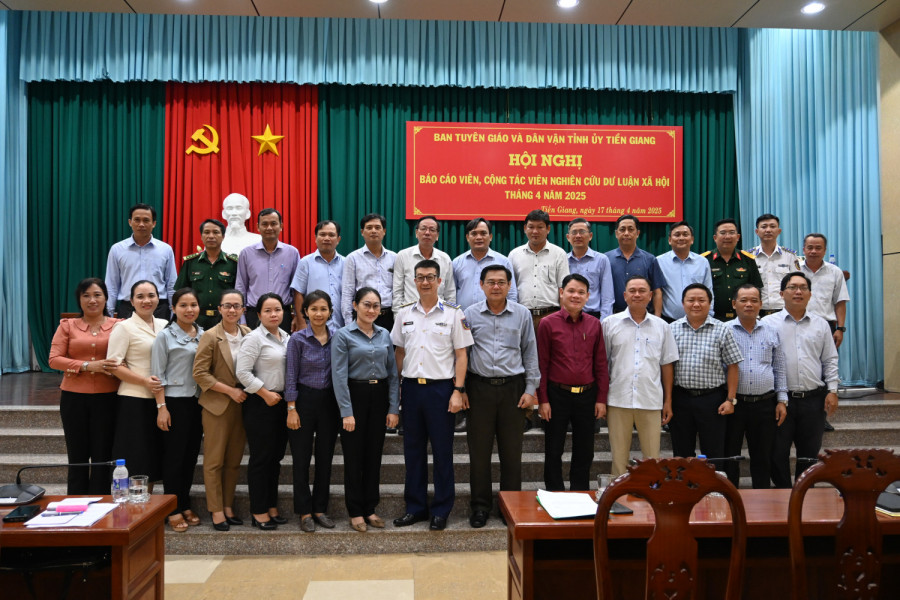 Các đại biểu tham dự Hội nghị.