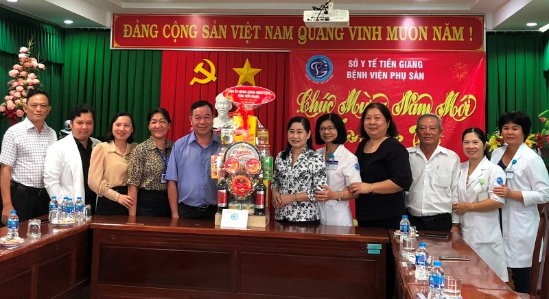 Đoàn đã đến thăm và chúc Tết tại Bệnh viện Phụ sản Tiền Giang.