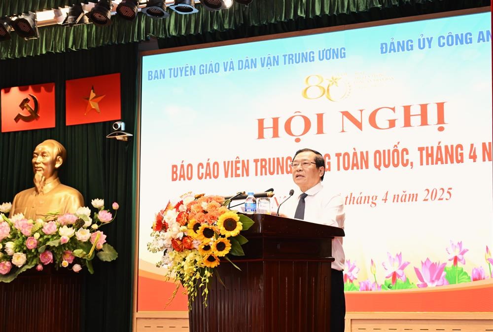 Đồng chí Lại Xuân Môn, Ủy viên Trung ương Đảng, Phó Trưởng ban Thường trực Ban Tuyên giáo và Dân vận Trung ương phát biểu kết luận Hội nghị (Nguồn:baocaovien.vn)