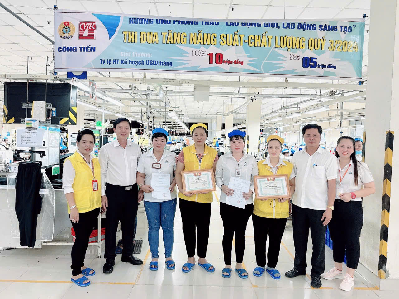 Khen thưởng phong trào lao động giỏi, lao động sáng tạo tại Công ty Cổ phần May Công Tiến